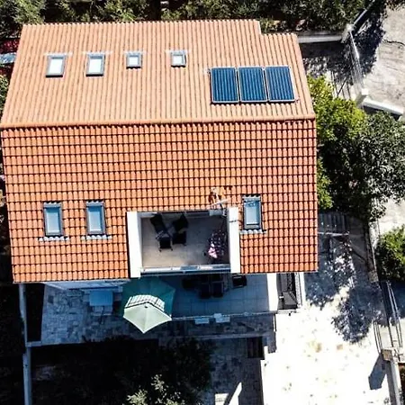 Genesis 3 Appartement *