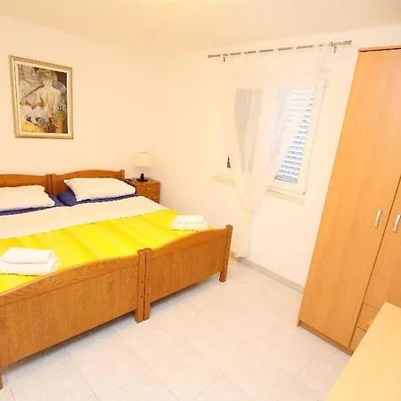 Apartmán Genesis 3 *