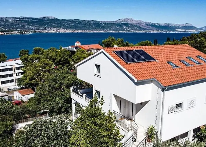 Διαμέρισμα Genesis 3